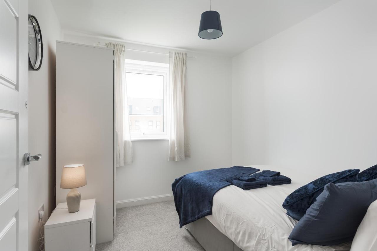 Two Bedroom Apartment - Milton Keynes By Aryas Properties Broughton  Bagian luar foto