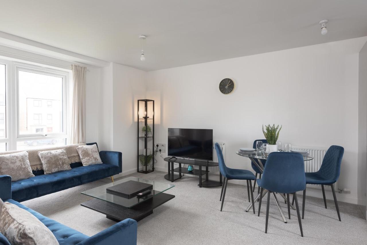 Two Bedroom Apartment - Milton Keynes By Aryas Properties Broughton  Bagian luar foto